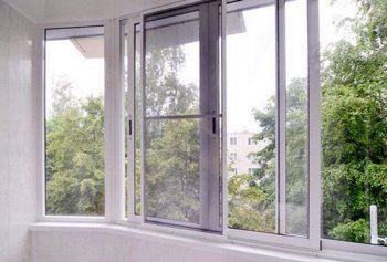 Замена стекол на балконе недорого в Спб