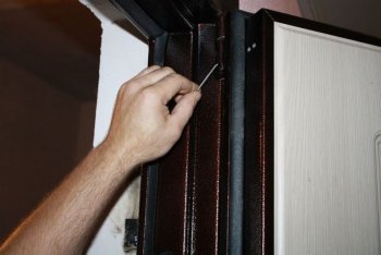 ремонт железных дверей в питере
